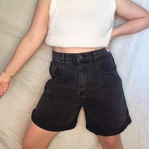 High Waisted Black Denim Shorts (Size 12) 🖤